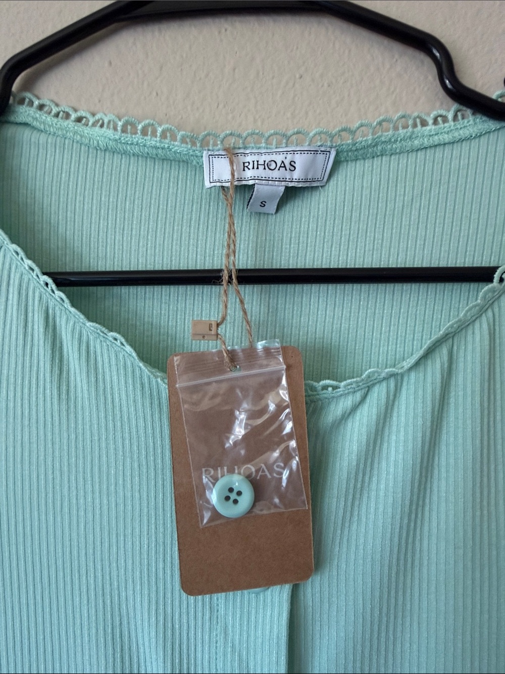 RIHOAS Mint Ribbed Button-Front Short Sleeve Top - Picture 3 of 6